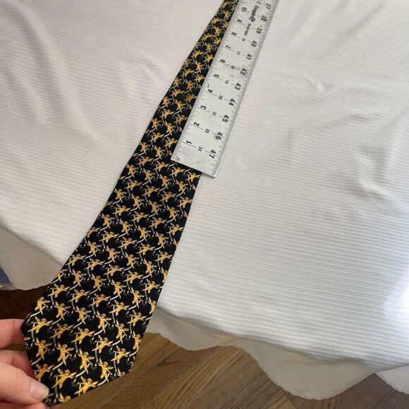 CHANEL PARIS Classic Luxury Black Cherub Angel Necktie 100% Silk Made in Italy - Picture 8 of 9